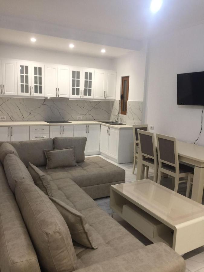 Apartment Ermona Resuli Ksamil Esterno foto