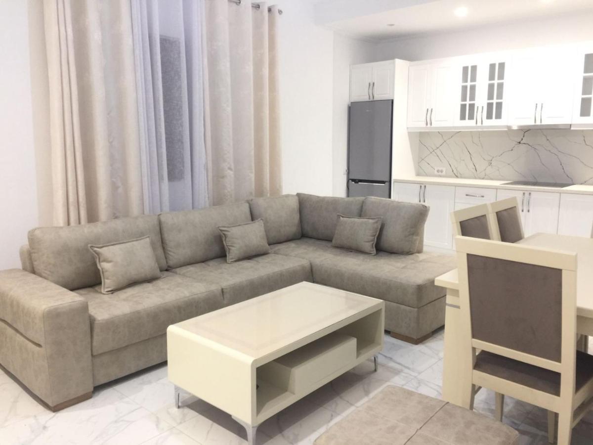 Apartment Ermona Resuli Ksamil Esterno foto